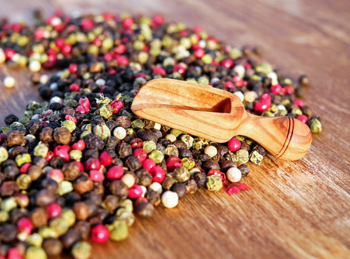 Bio Bunter Pfeffer in der Mühle 70g, ganze Körner